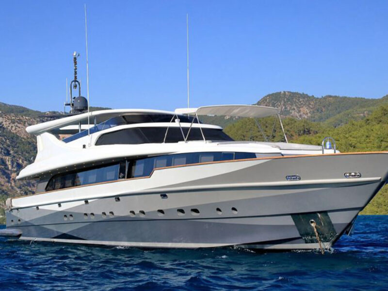 crocus motor yacht charter