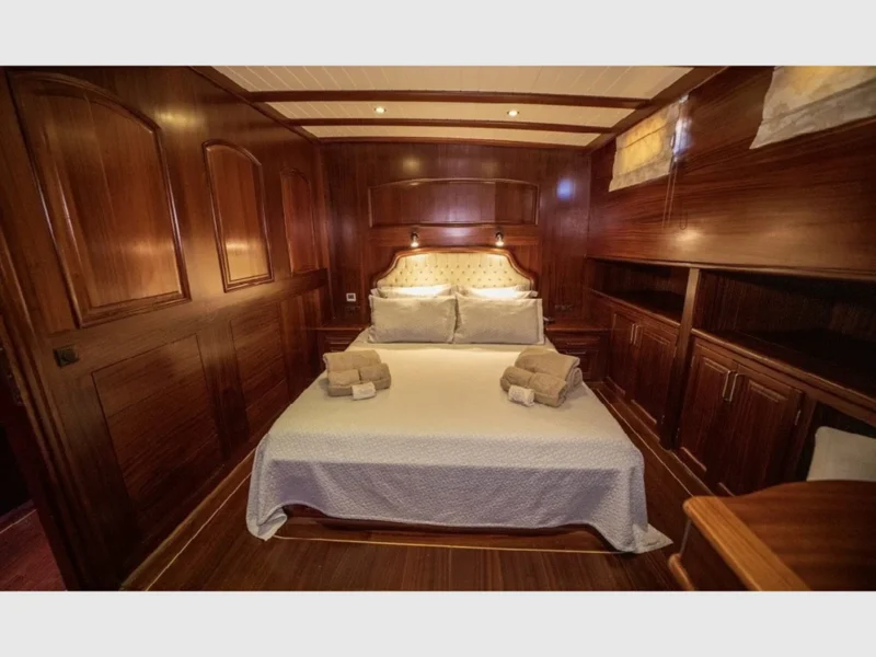 Arif Kaptan A gulet interior double cabin
