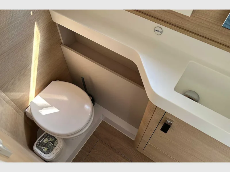 Aventura 37 catamaran interior bathroom
