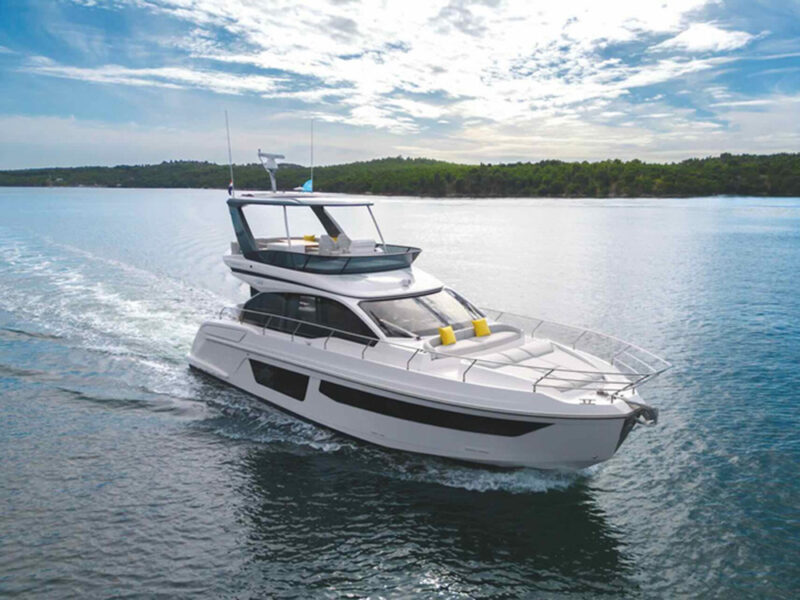 azimut 53 white yacht charter