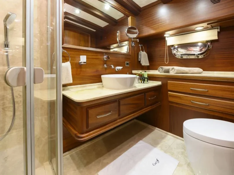 Caner 4 gulet interior double cabin bathroom