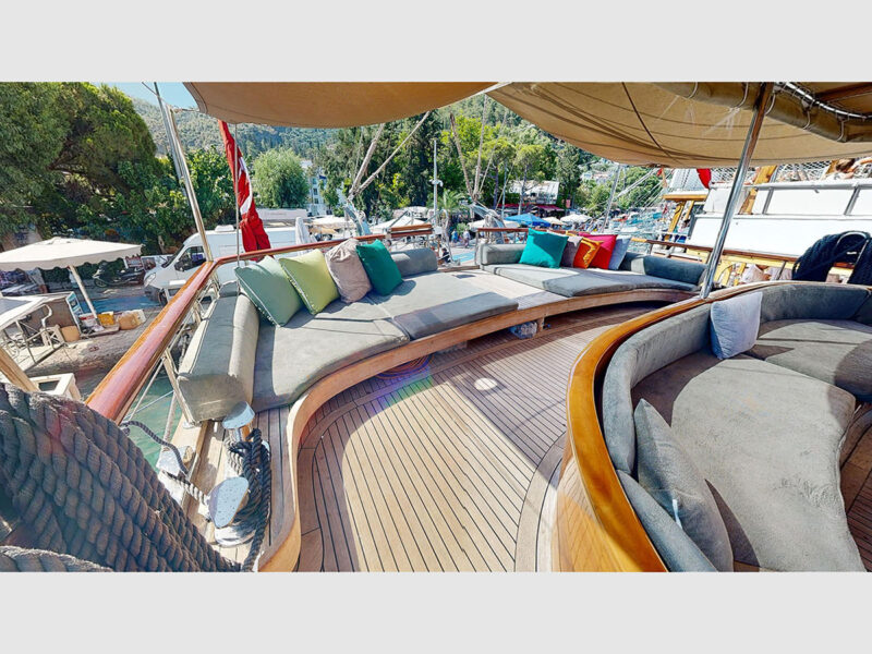 Dear Lila gulet outdoor aft deck lounge area