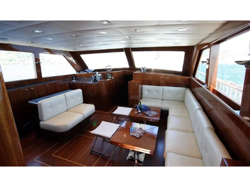 Didi gulet interior saloon