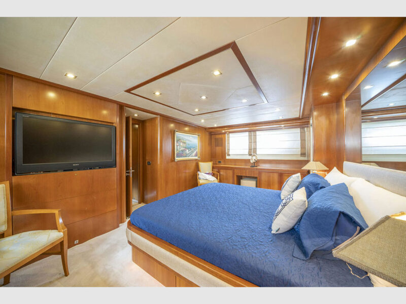 Sanref Falcon 115 charter yacht interior lower deck VIP cabin