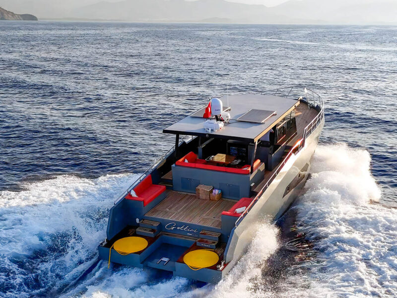 Gottiri yacht cruising drone shot