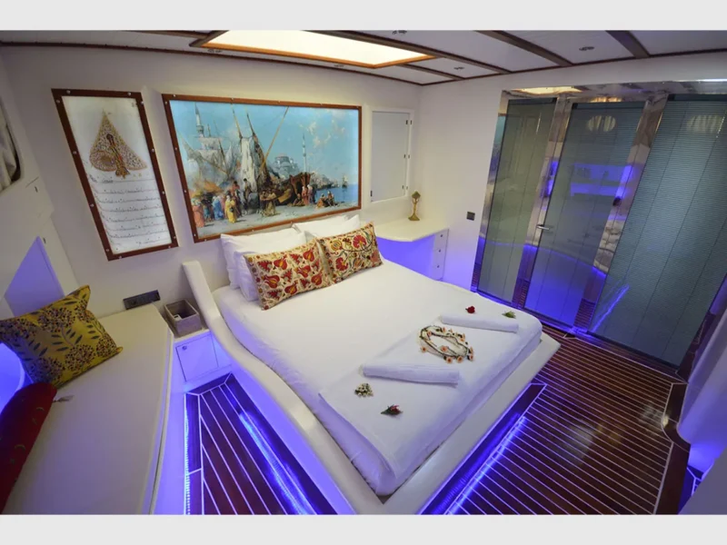 Gul Sultan charter gulet interior fore master cabin wide angle