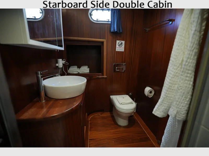 Kocaoglan-1 gulet interior starboard side double cabin bathroom