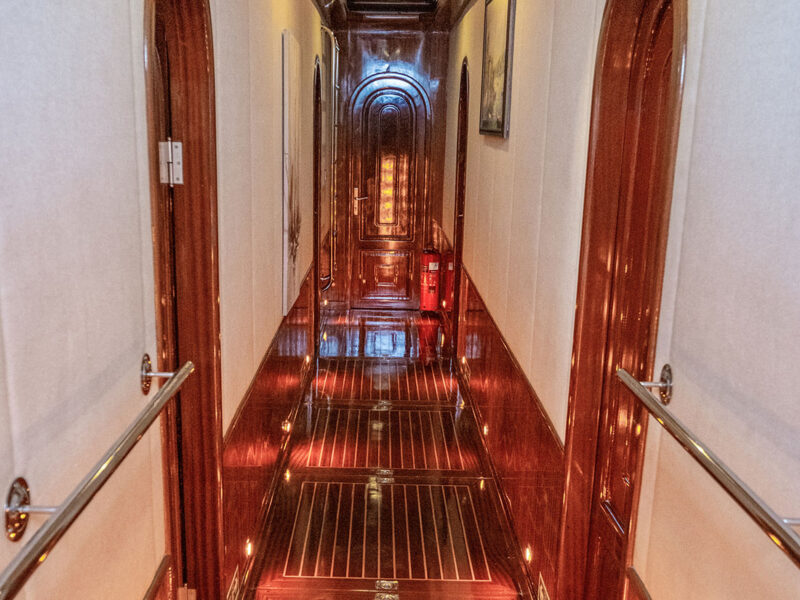 Luce Del Mare interior hallway