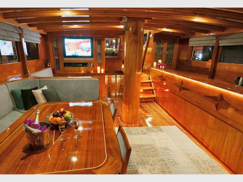 Parss gulet interior saloon