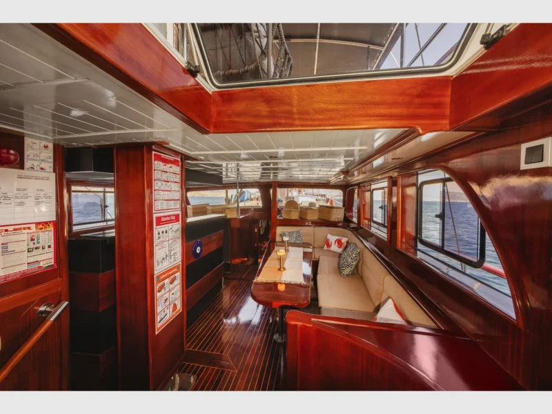 Perla Del Mar 1 gulet interior saloon