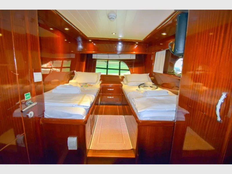 Perla Del Mar 1 gulet interior port aft twin