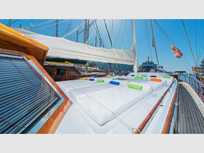 Perla Del Mar-1 charter gulet yacht outdoor foredeck