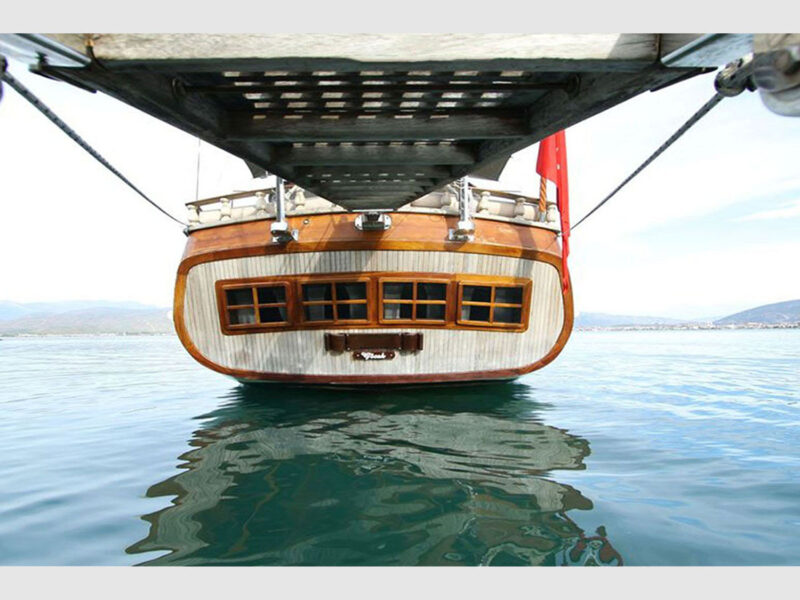 Queen Lila Gulet exterior aft