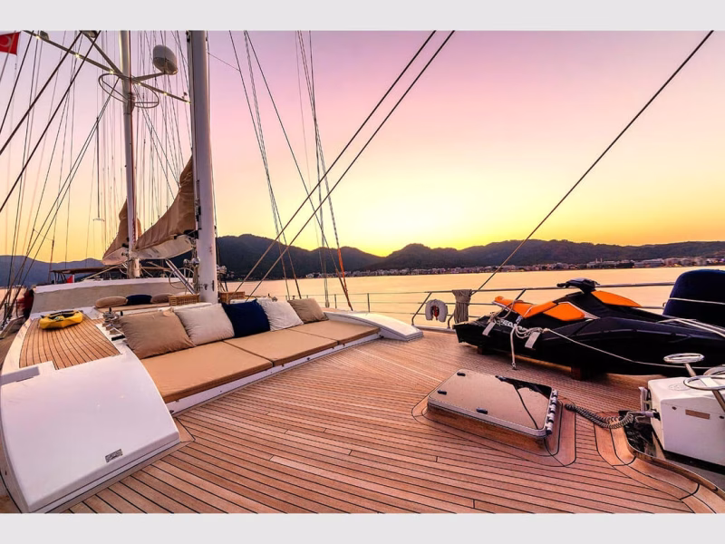 Ubi Bene Gulet Yacht outdoor fore deck lounge area