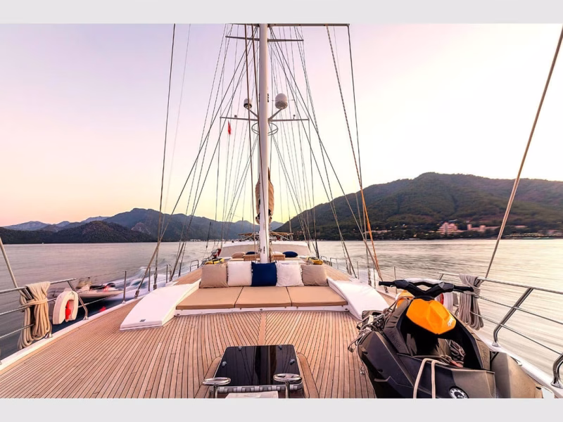 Ubi Bene Gulet Yacht outdoor fore deck lounge area