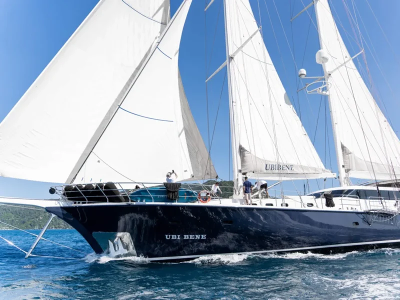 Ubi Bene gulet charter yacht exterior shot while sailing