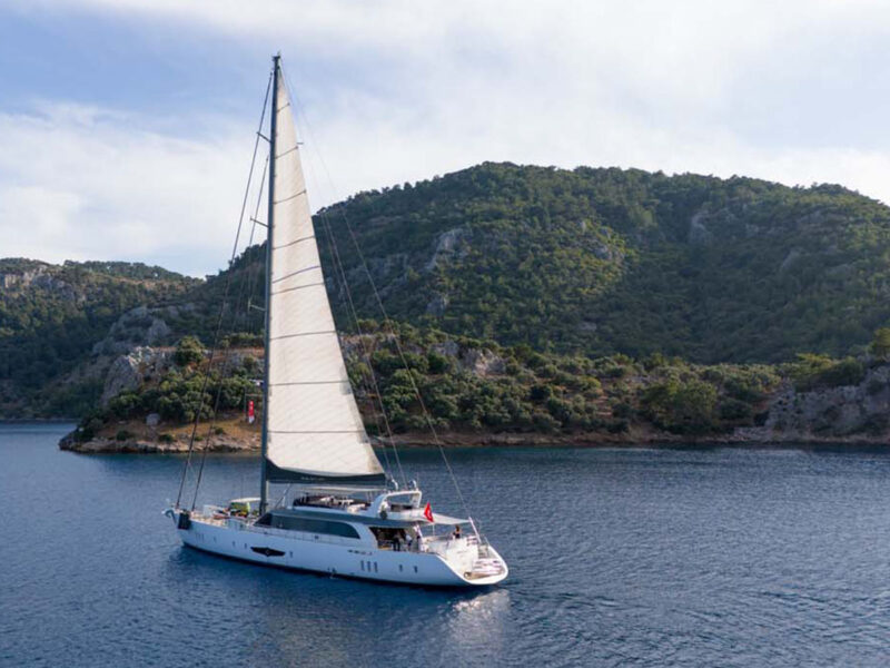 motor sailer charter