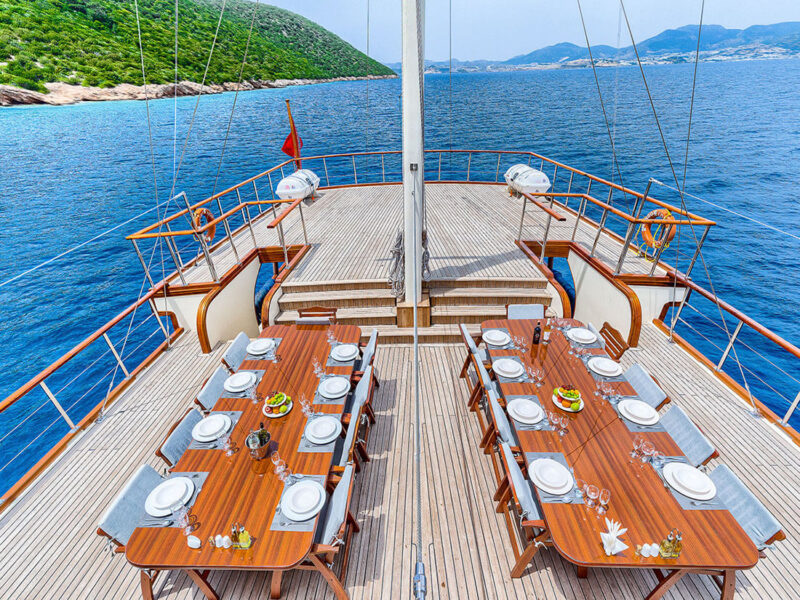 Love Boat Gulet Outdoor Upper Deck Dining Table Setup