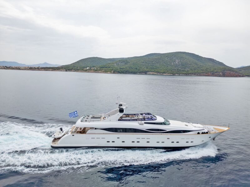 Maiora 126 Pareaki-II motor yacht athens
