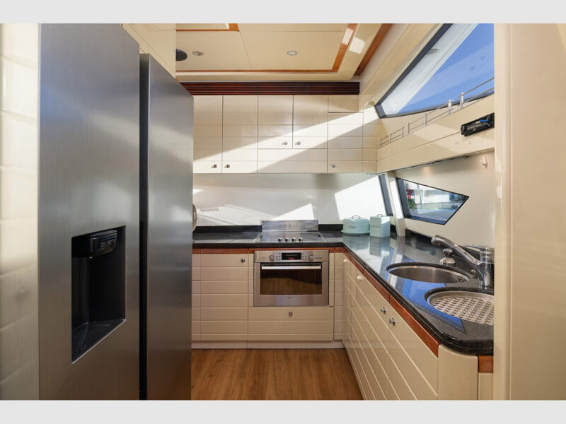 Lady Natasa Ferretti 830 interior galley