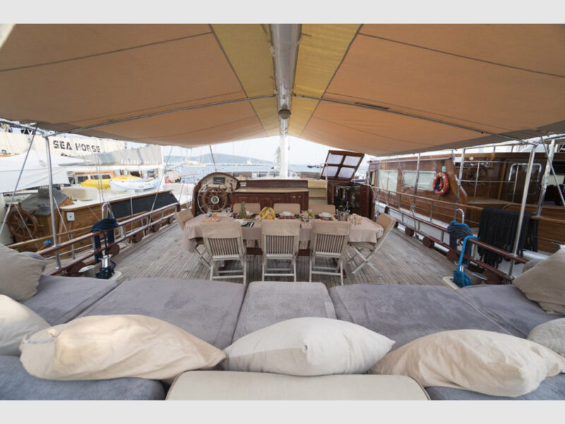 gulet optimist aft deck