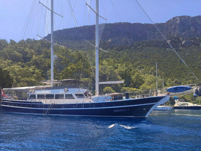 Sarayli-1 gulet exterior starboard side