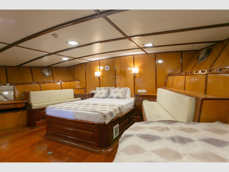 Sarayli-1 gulet interior bow VIP cabin