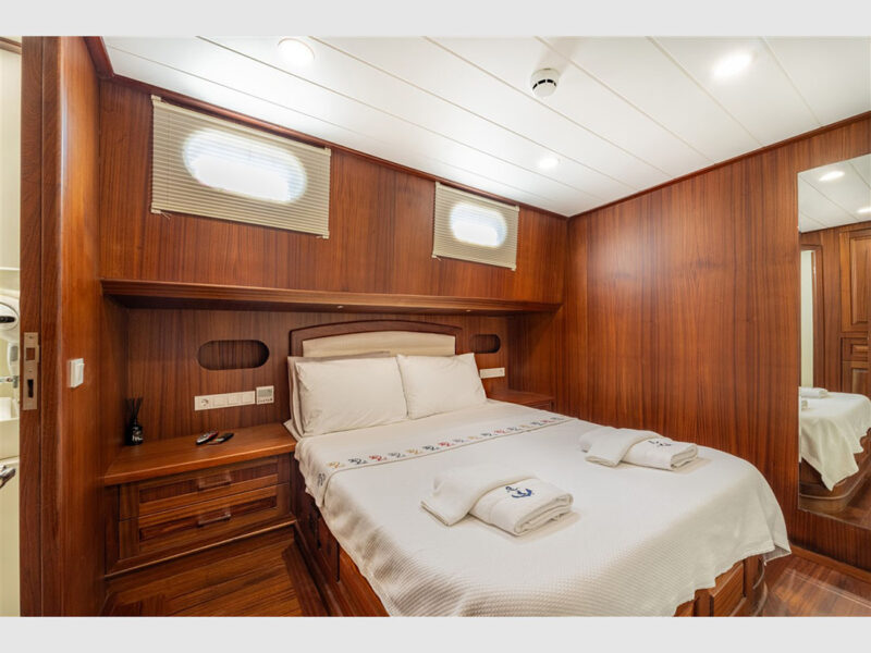 Emine Charter Gulet interior double cabin