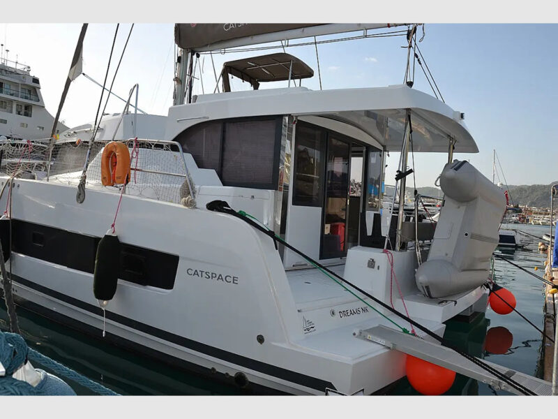 Bali 40 Catspace rental catamaran Marmaris outdoor aft deck