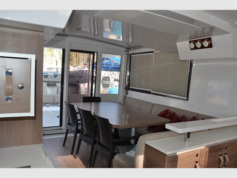 Bali 40 Catspace rental catamaran Marmaris interior saloon