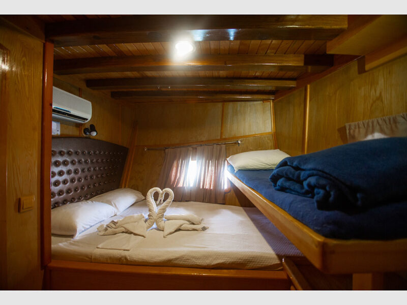 Rhodes blue cruise gulet indoor aft cabin