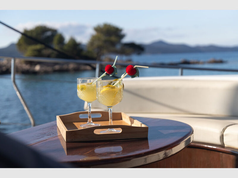Phoenix Bronze charter gulet cocktail presentation