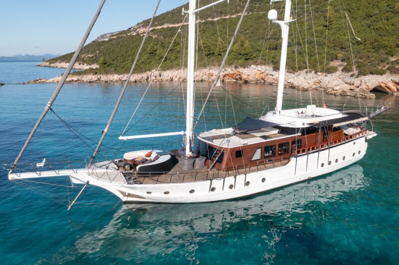 Phoenix Bronze gulet Croatia yacht charter
