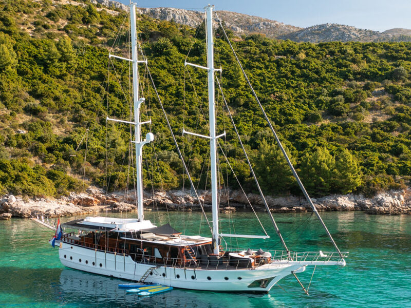 Phoenix Bronze gulet Croatia yacht charter