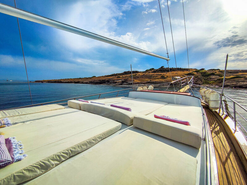 Cagan 2 gulet outdoor fore deck sunbeds