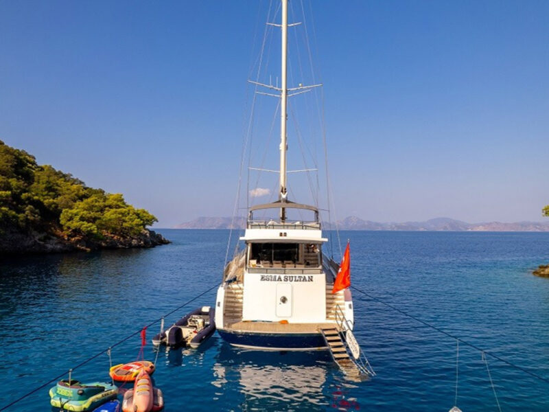 Esma Sultan gulet exterior aft platform