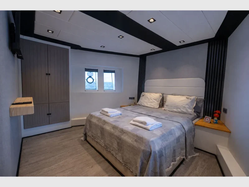 Akya-S trawler charter yacht interior lower deck VIP cabin