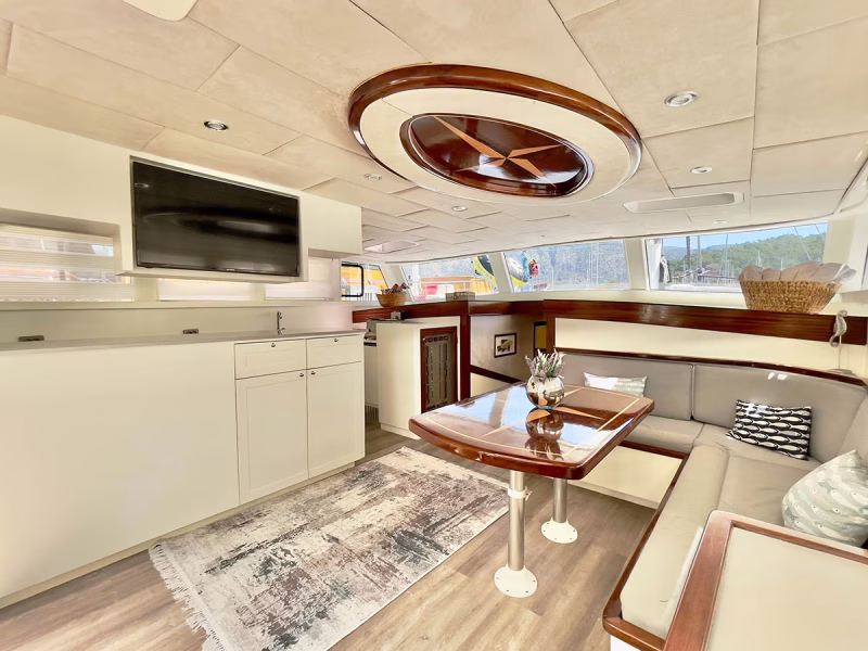 Derya Deniz gulet interior saloon