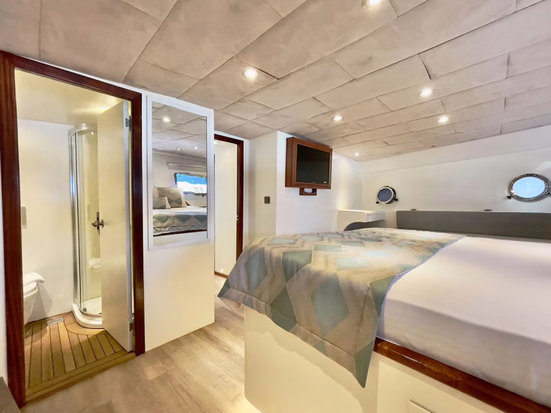 Derya Deniz gulet interior aft master cabin