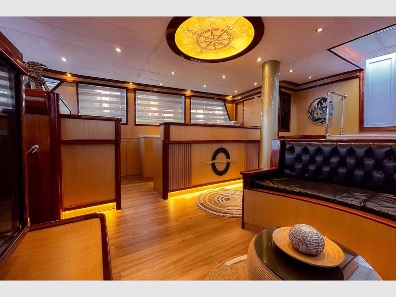 Diva Deniz gulet interior saloon