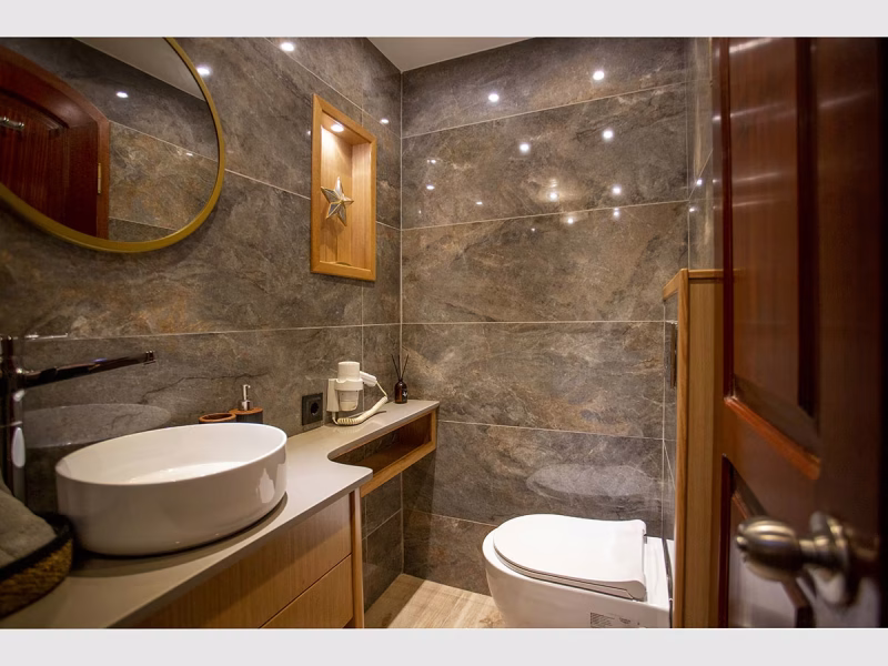 Diva Deniz gulet interior aft master cabin bathroom