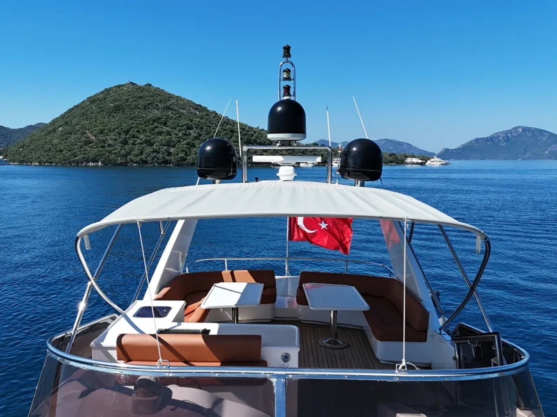 Ser-1 motor yacht upper deck (flybridge) close-up drone shot
