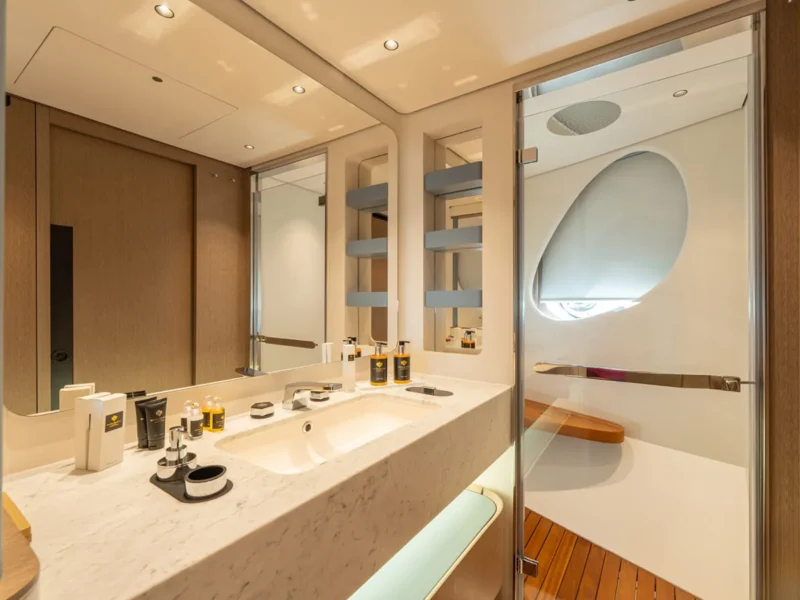 Angelo Azimut Grande 26 charter motor yacht interior double cabin bathroom