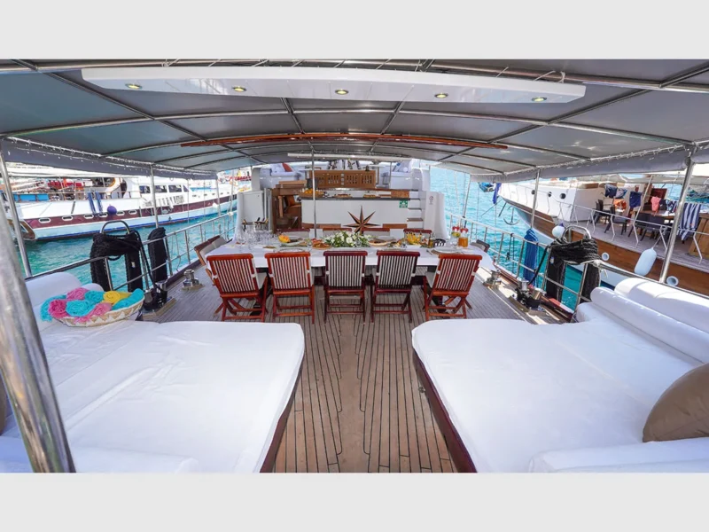 Perla Del Mar gulet outdoor aft deck