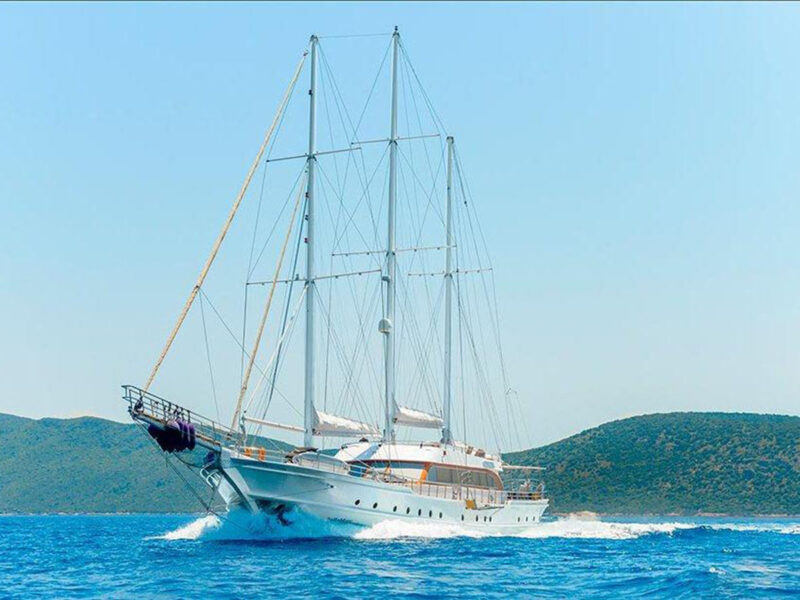 Bella Mare Gulet Lüks Yat Kiralama