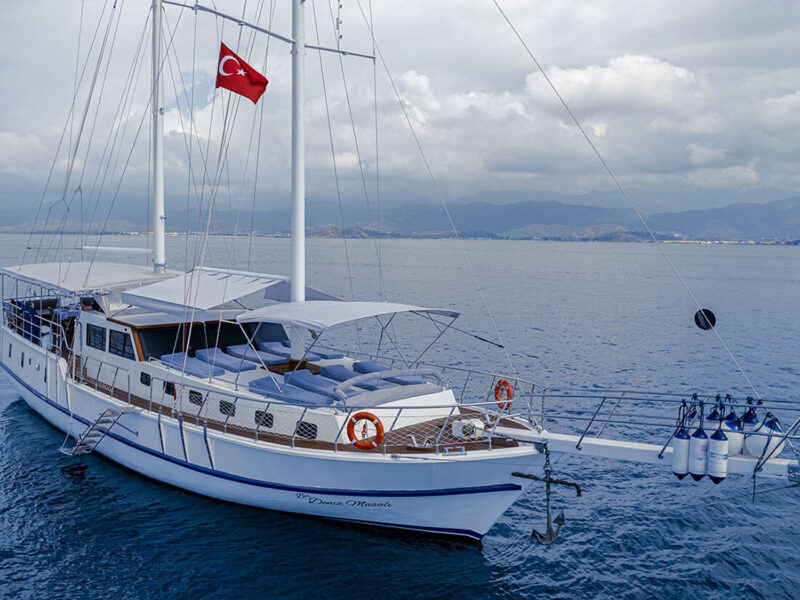Gulet Bir Deniz Masalı Dış Görüntü Sancak Baş Omuzluk