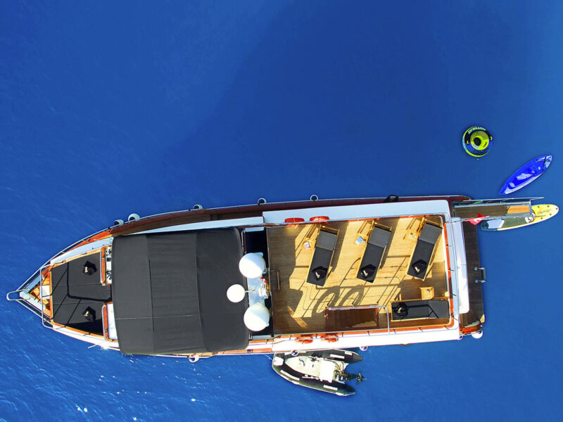 Maske 3 trawler yat kiralama tepeden drone çekimi