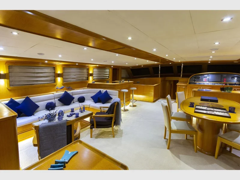 Babylon gulet iç mekan salon