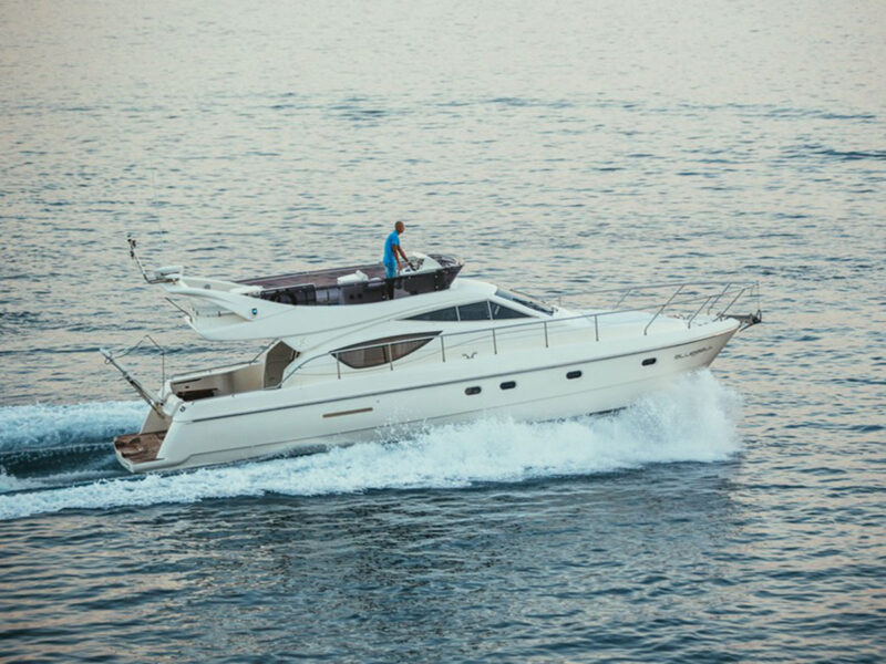 Bluebell Ferretti 460 Split yat Kiralama