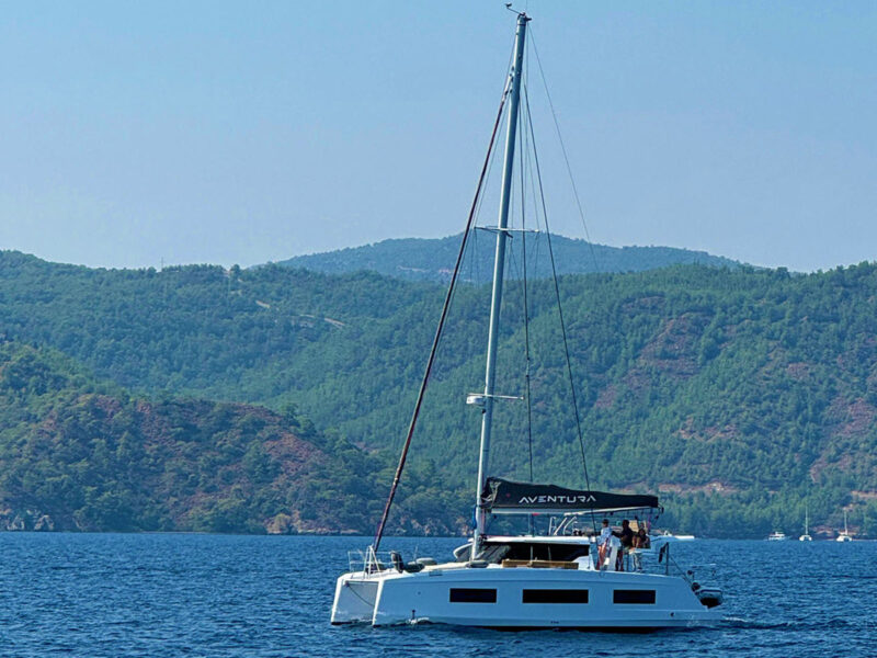 Aventura 37 Fethiye katamaran kiralama